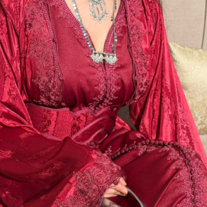 A luxurious, regal, and elegant Moroccan takchita ✨